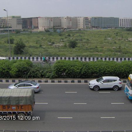 Airport Hotel Paradise International Nuova Delhi Esterno foto