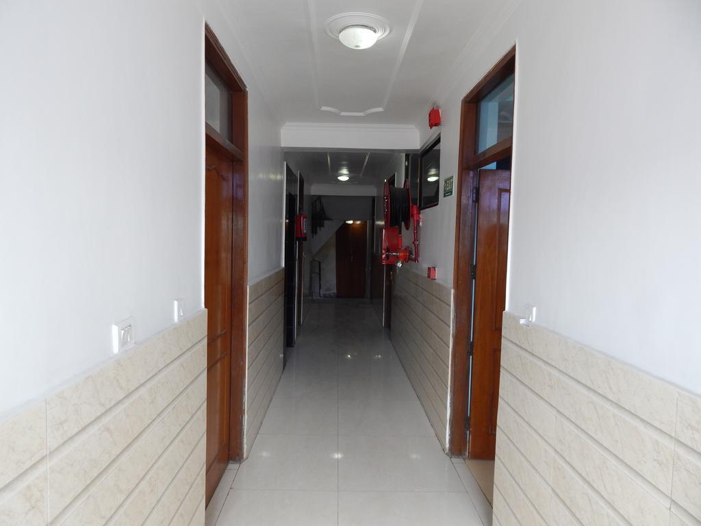 Airport Hotel Paradise International Nuova Delhi Esterno foto