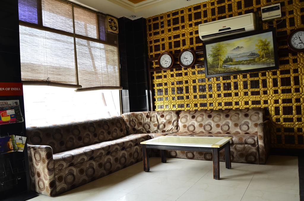 Airport Hotel Paradise International Nuova Delhi Esterno foto