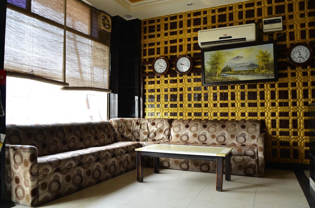 Airport Hotel Paradise International Nuova Delhi Esterno foto