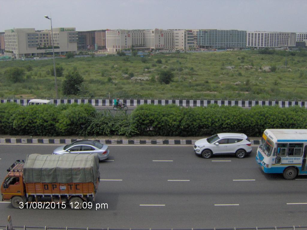 Airport Hotel Paradise International Nuova Delhi Esterno foto